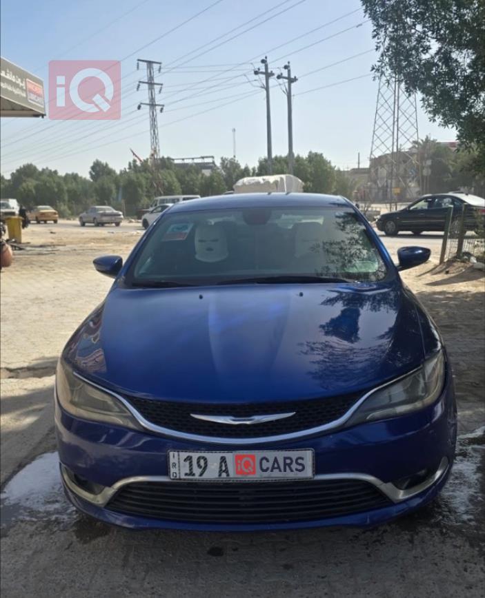 كرايسلر 200